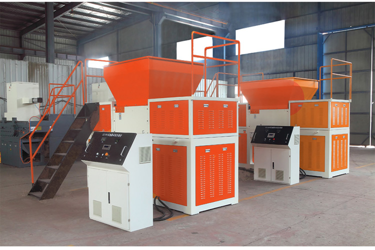 Double Roller Shredder